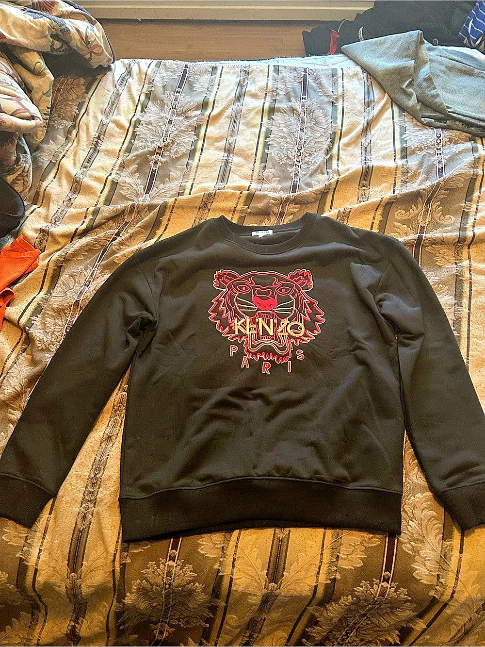 Kenzo Paris Tiger Embroidered Sweatshirt Black & Red Large